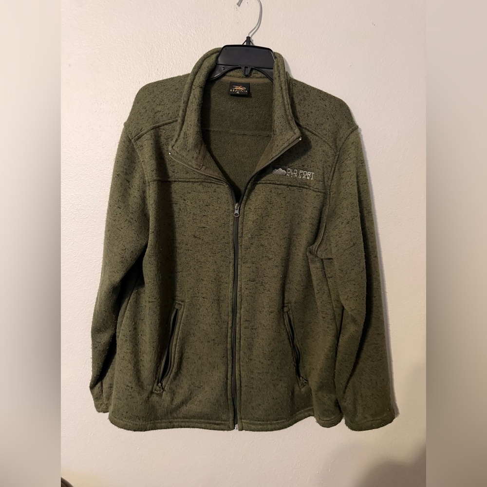 Prairie Mountain Men’s Old Fort Niagara Olive zip up jacket